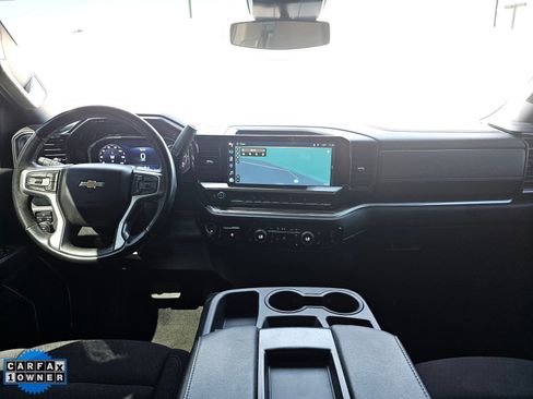 Used 2024 Chevrolet Silverado 2500 LT AWD/4WD image 30