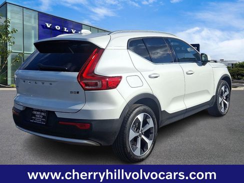 Certified 2025 Volvo XC40 B5 Core w/ Protection Package Premier image 7