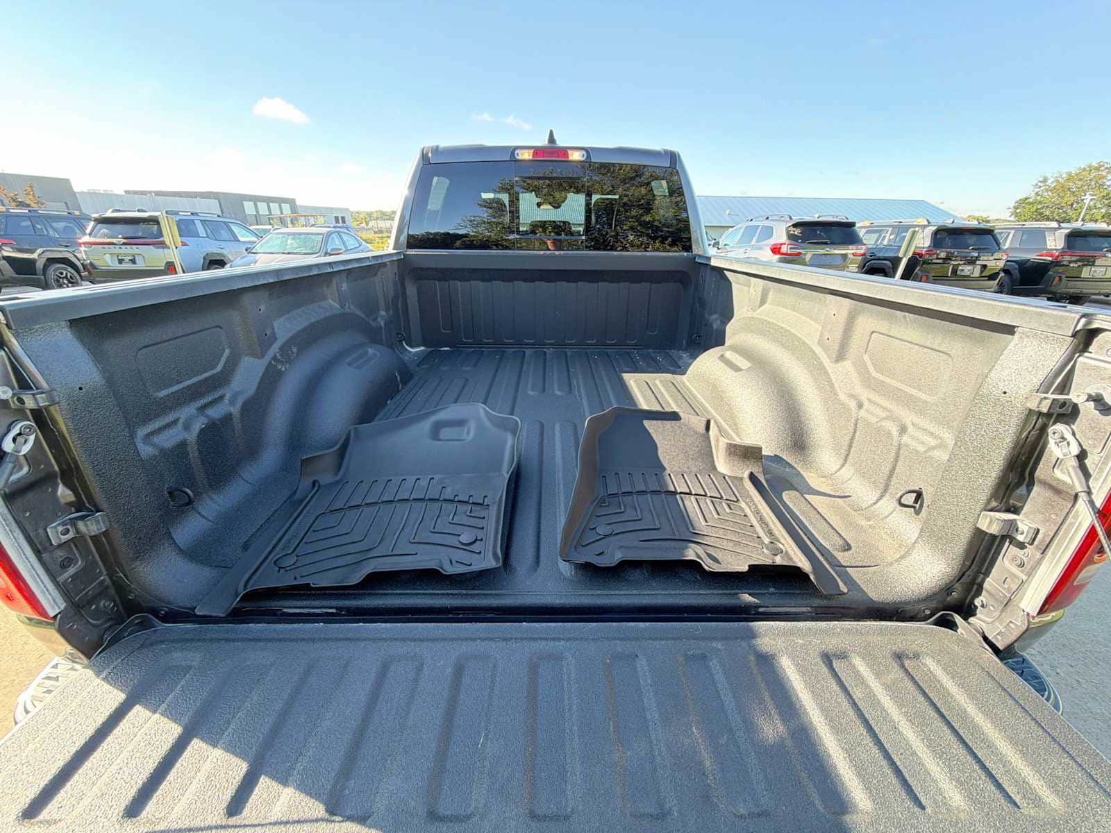 Used 2024 RAM 1500 Laramie AWD/4WD image 29