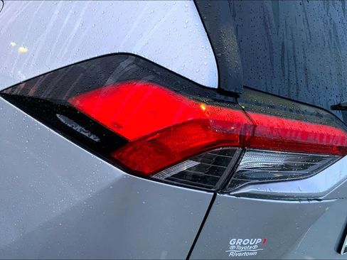 Used 2024 Toyota RAV4 LE FWD image 27