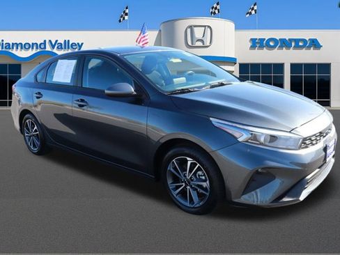 Used 2023 Kia Forte LXS image 1