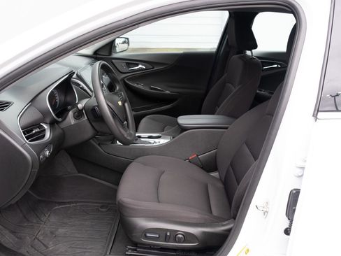 Used 2024 Chevrolet Malibu LT w/ LPO, Floor Liner Package FWD image 11