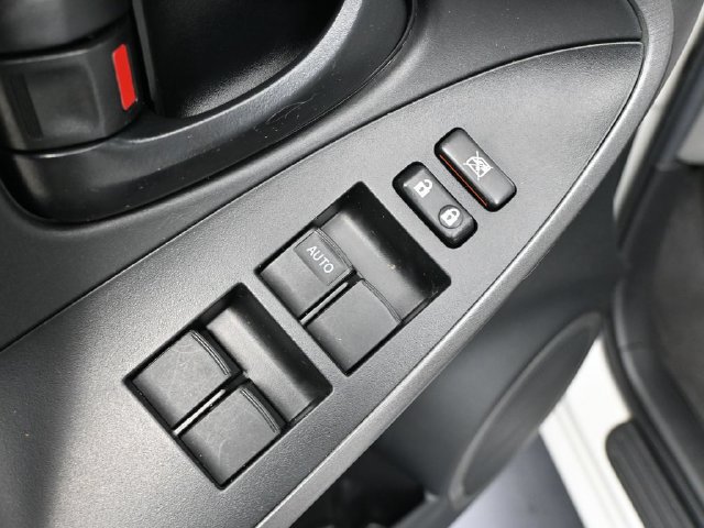 Used 2012 Toyota RAV4 EV FWD image 14