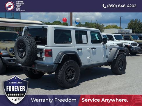 Used 2022 Jeep Wrangler Unlimited Sport AWD/4WD image 6