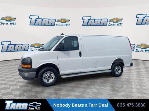 Used 2025 GMC Savana 2500 w/ Driver Convenience Package RWD image 5