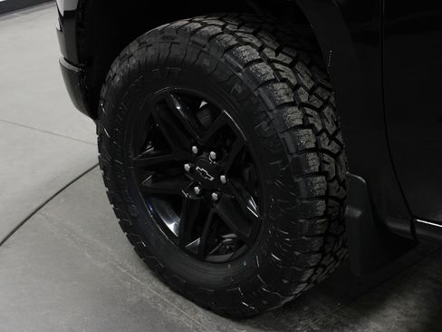 Used 2022 Chevrolet Silverado 1500 LT Trail Boss image 10