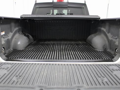 Used 2019 RAM 1500 Big Horn image 19