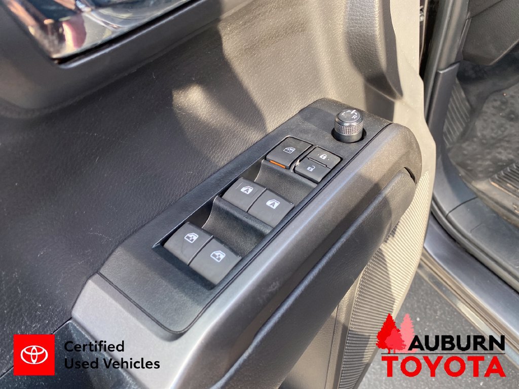 Certified 2023 Toyota Tacoma TRD Off-Road AWD/4WD image 11