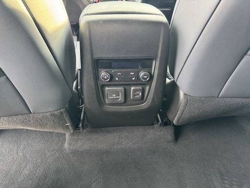 Used 2024 Buick Enclave Premium image 26