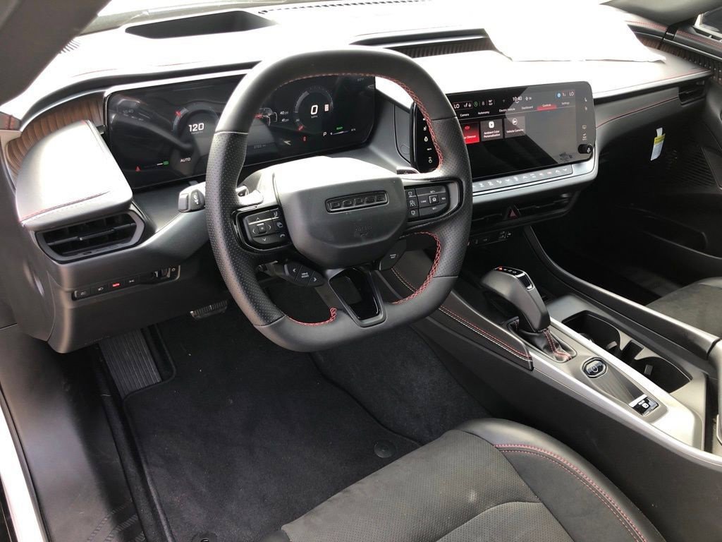 Used 2024 Dodge Charger Daytona Scat Pack w/ Plus Group AWD/4WD image 15
