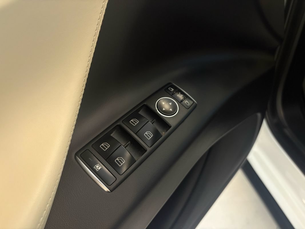 Used 2019 Tesla Model X AWD/4WD image 29
