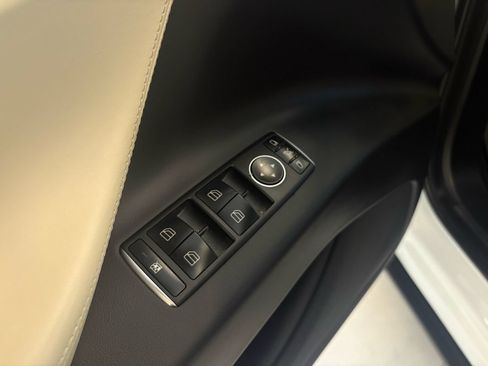 Used 2019 Tesla Model X AWD/4WD image 29