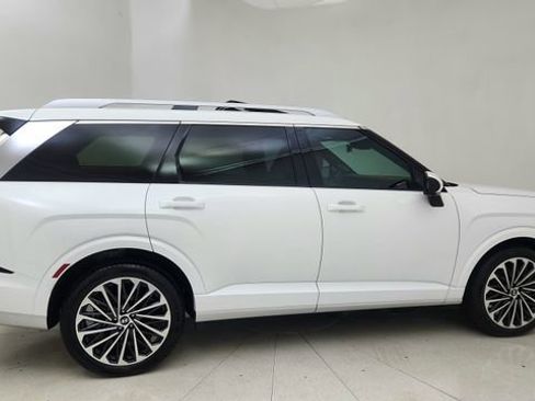 Used 2026 Hyundai Palisade Calligraphy image 6