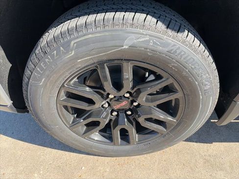 New 2026 GMC Sierra 1500 Elevation image 10