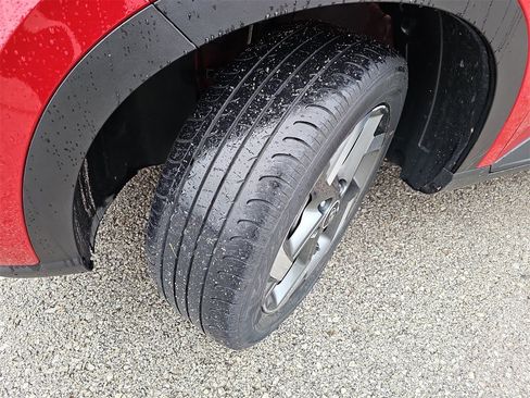 Used 2022 Hyundai Venue Limited w/ Cargo Package image 32