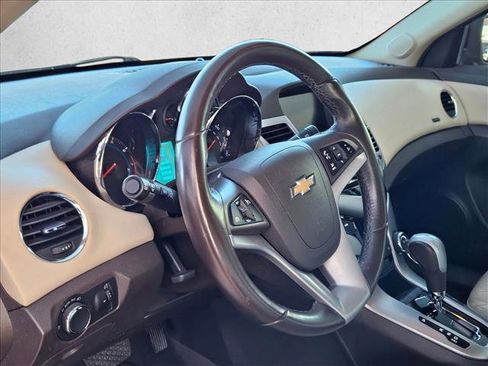 Used 2016 Chevrolet Cruze LTZ w/ Enhanced Safety Package image 9