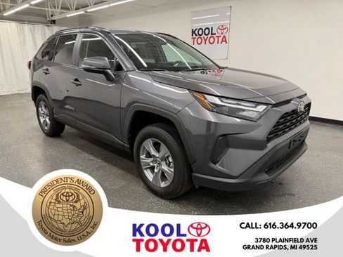 Certified 2025 Toyota RAV4 XLE AWD/4WD image 1