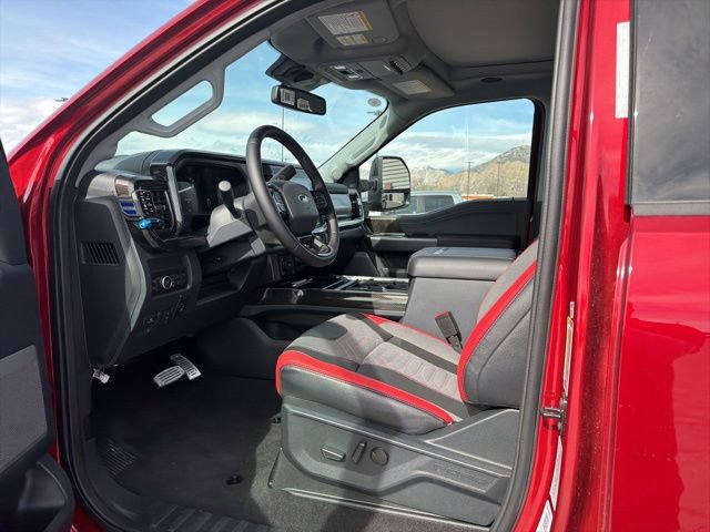 New 2025 Ford F250 Lariat w/ Lariat Ultimate Package AWD/4WD image 24