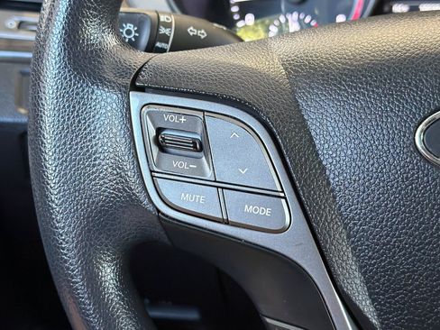 Used 2017 Hyundai Santa Fe Sport FWD image 29