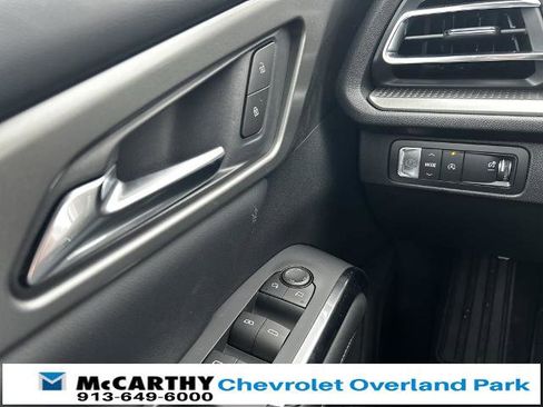 New 2026 Chevrolet Traverse LT image 17