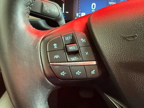 Used 2025 Ford Maverick Lariat w/ 4K Tow Package AWD/4WD image 13