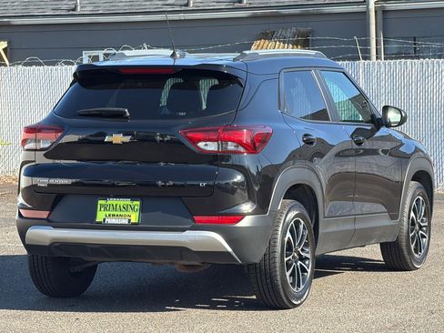 Used 2025 Chevrolet TrailBlazer LT AWD/4WD image 4