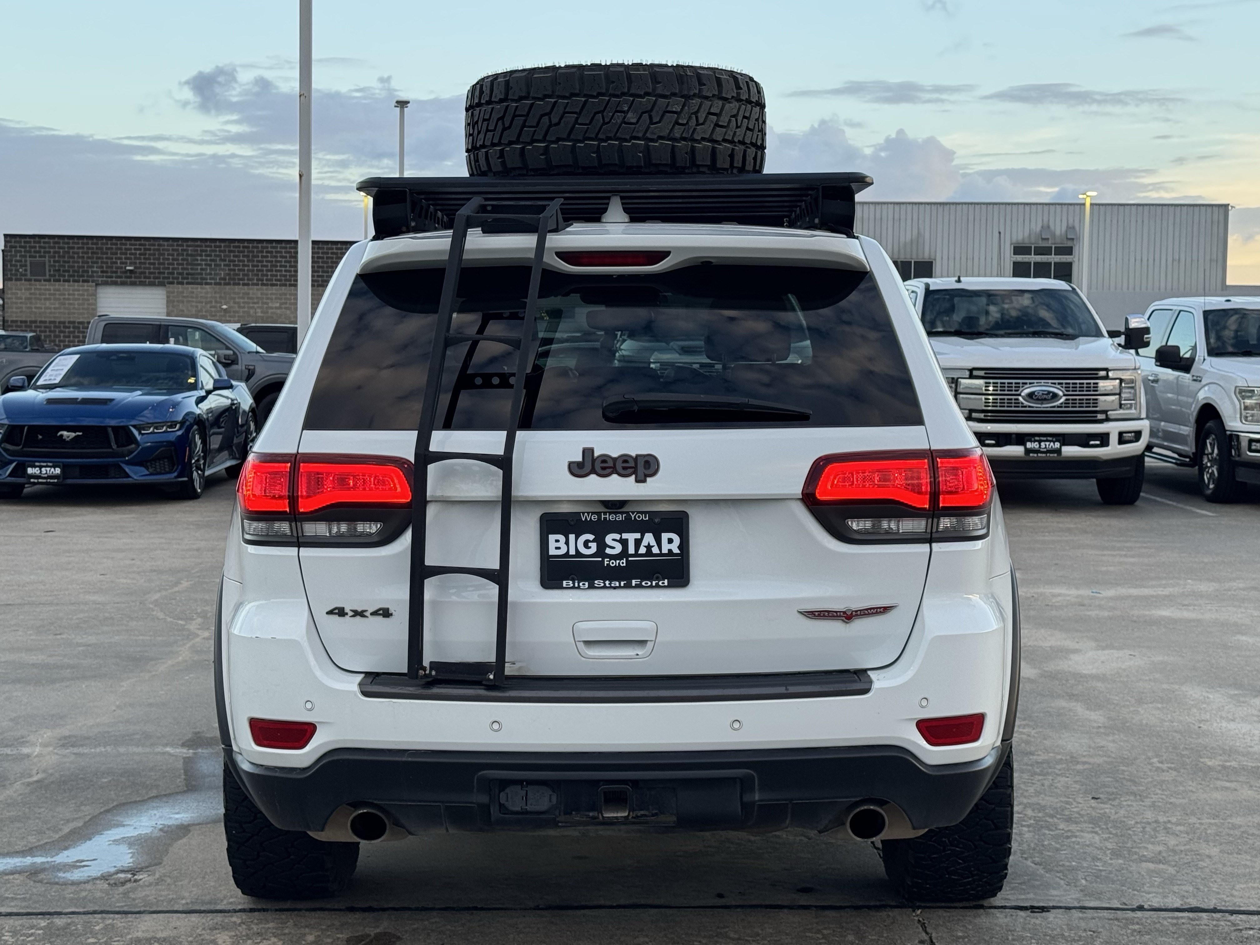 Used 2021 Jeep Grand Cherokee Trailhawk w/ Trailhawk Luxury Group AWD/4WD image 9