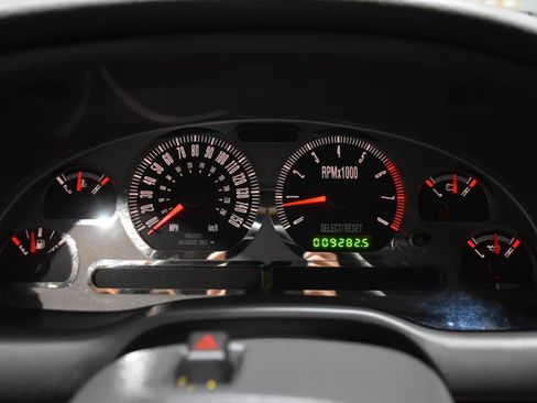 Used 2004 Ford Mustang Mach 1 RWD image 23