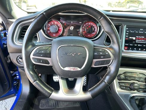 Used 2019 Dodge Challenger SRT Hellcat w/ Widebody Package RWD image 15