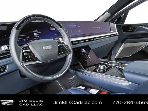 Certified 2026 Cadillac Escalade IQ Sport 2 AWD/4WD image 4