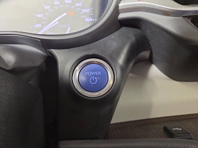 Used 2024 Toyota Sienna XLE FWD image 25