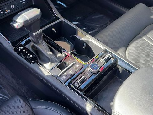 Used 2025 Kia K5 EX image 13