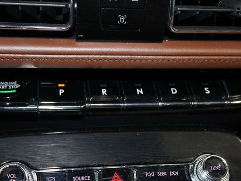 Used 2022 Lincoln Nautilus Reserve w/ Equipment Group 201A image 46