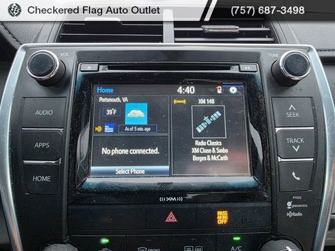 Used 2016 Toyota Camry LE image 16