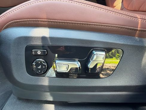 New 2026 BMW X5 sDrive40i w/ Climate Comfort Package RWD image 11