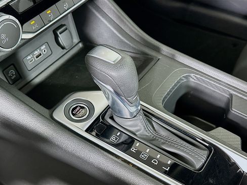 Used 2024 Nissan Sentra SV image 24