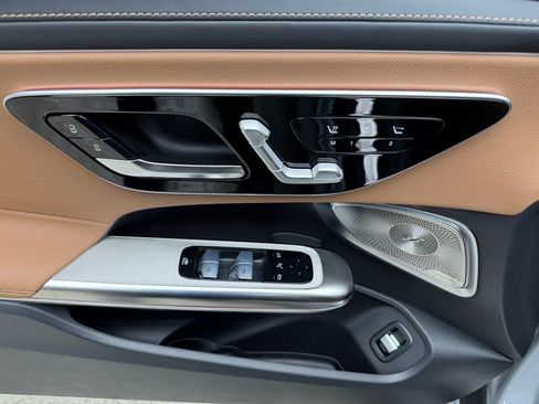 New 2026 Mercedes-Benz CLE 450 4MATIC Cabriolet image 9