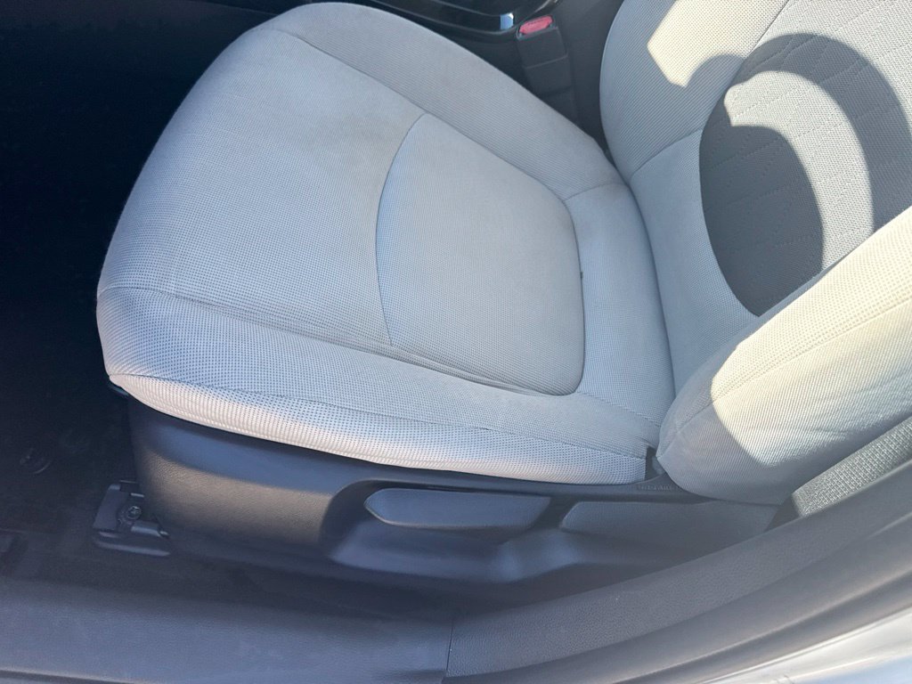 Used 2021 Toyota Corolla LE FWD image 9