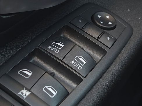 Used 2019 RAM 2500 Tradesman image 16