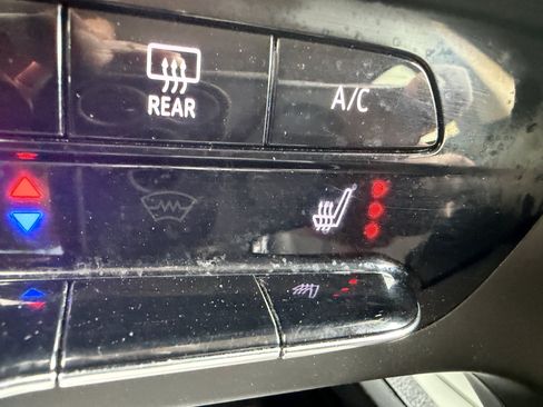 Used 2021 Buick Envision Preferred AWD/4WD image 14