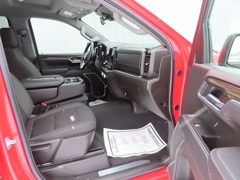 Used 2025 GMC Sierra 1500 Elevation image 24