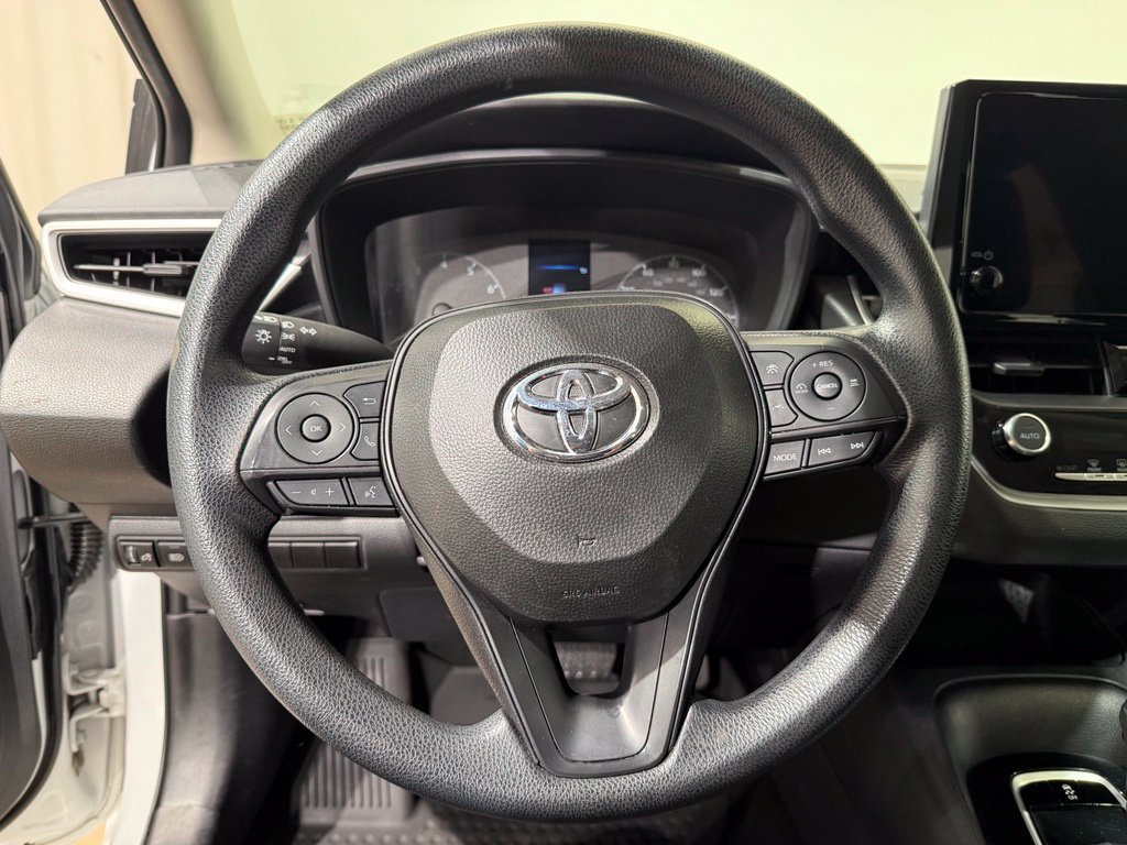 Certified 2025 Toyota Corolla LE FWD image 20