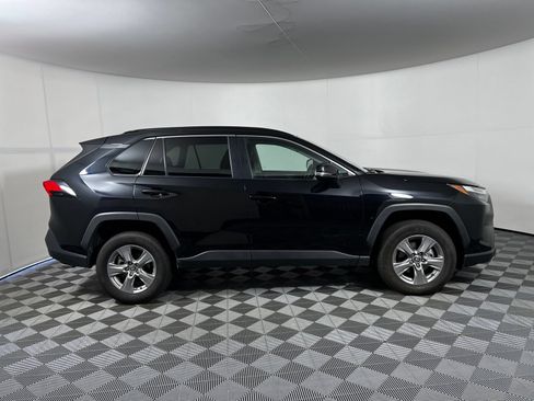 Used 2025 Toyota RAV4 XLE FWD image 4