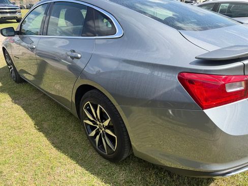 Used 2024 Chevrolet Malibu RS w/ LPO, Floor Liner Package FWD image 2