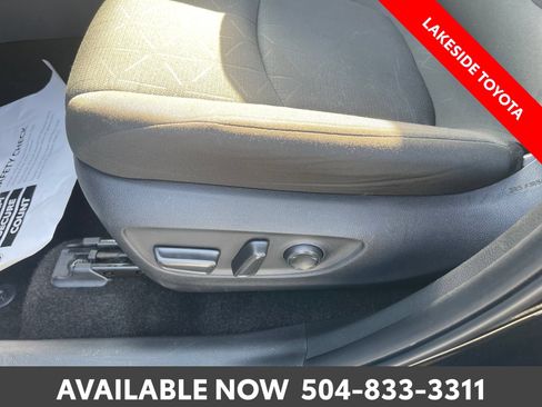 Certified 2025 Toyota RAV4 XLE FWD image 28