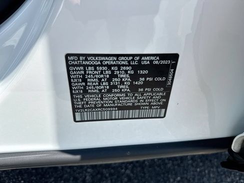 Used 2024 Volkswagen Atlas SE AWD/4WD image 27