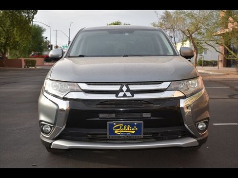 Used 2016 Mitsubishi Outlander SE FWD image 7