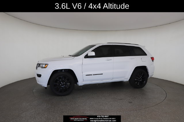 Used 2020 Jeep Grand Cherokee Altitude AWD/4WD image 5