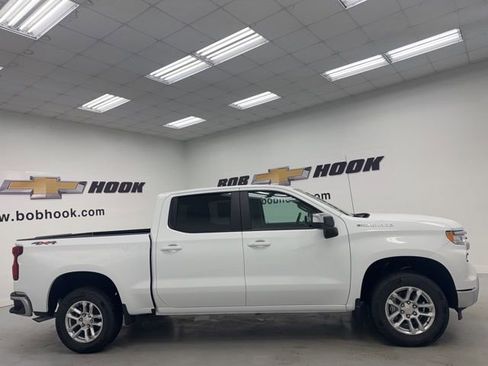 New 2026 Chevrolet Silverado 1500 LT w/ Protection Package AWD/4WD image 4