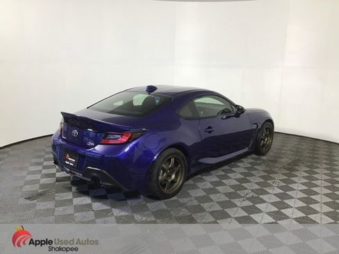 Used 2023 Toyota GR86 w/ ALL Weather Mat Package (TMS) image 5
